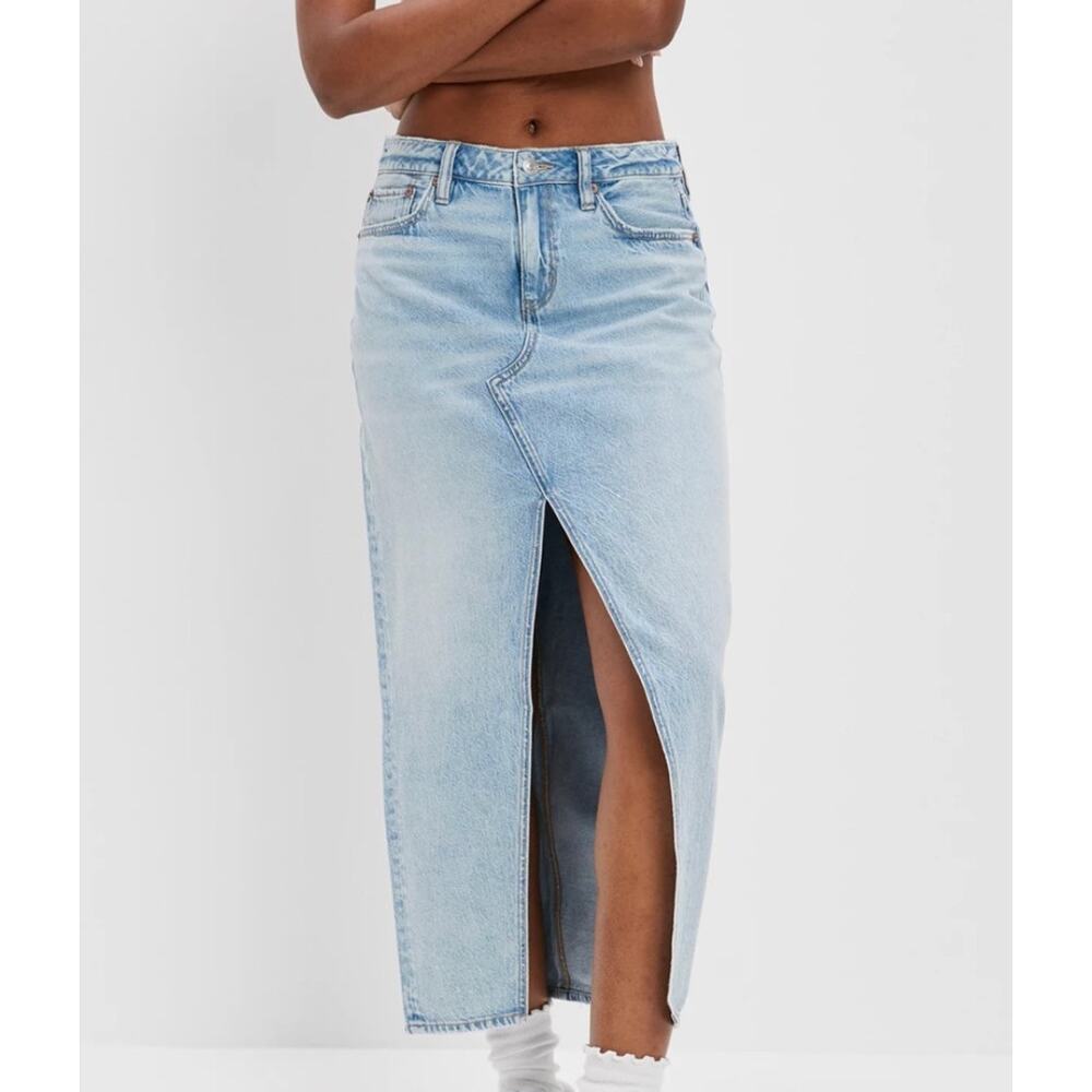 American Eagle Low-Rise Denim Maxi Skirt Size 10